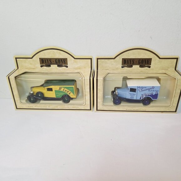 2 Days Gone Die Cast Cars 1936 Packard St. Ivel 1934 Ford Model A Van Madame - Picture 1 of 7